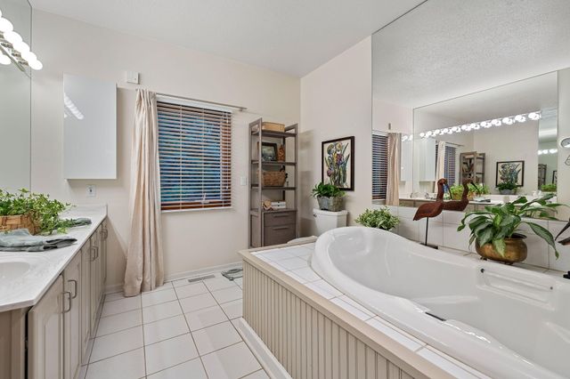 $1,335,000 | 8429 North 300th Street East, Rolling Prairie, IN 46371