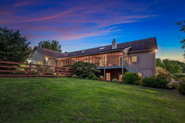 $1,335,000 | 8429 North 300th Street East, Rolling Prairie, IN 46371