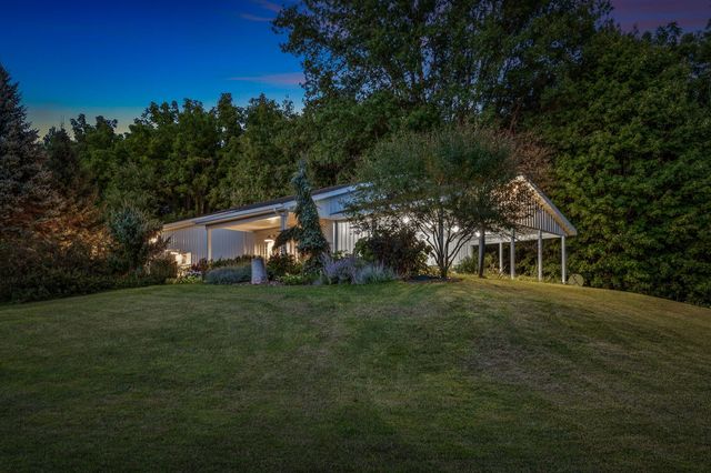 $1,335,000 | 8429 North 300th Street East, Rolling Prairie, IN 46371