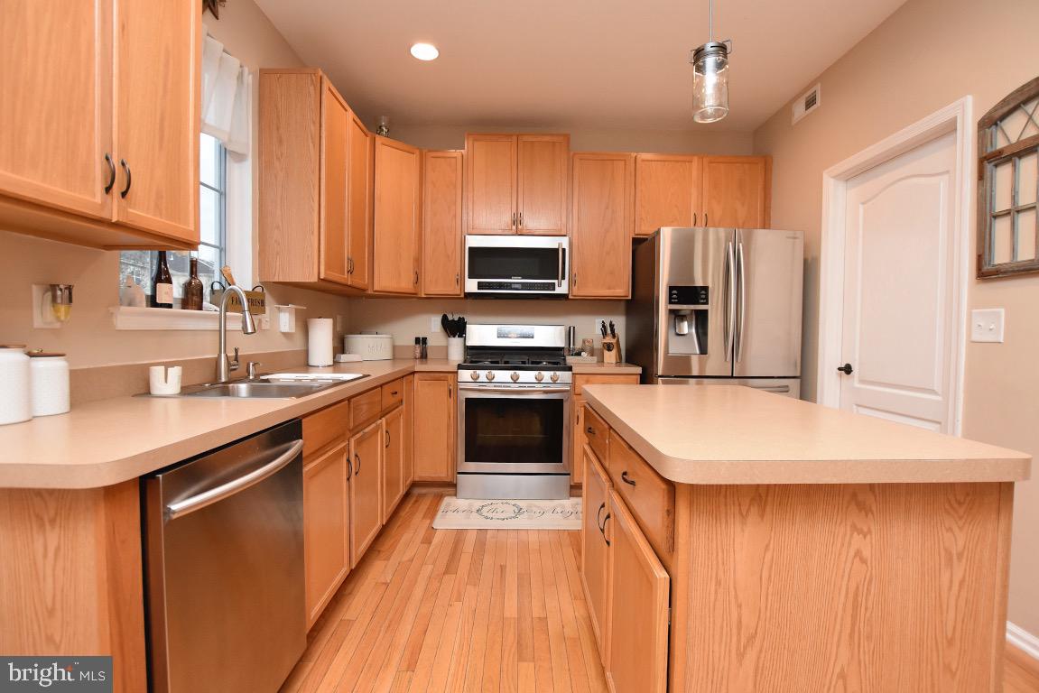 19 Grande Boulevard Delran, NJ 08075 - Photo 17 of 54