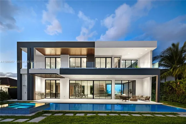 $45,000 | 493 Holiday Drive, Hallandale Beach, FL 33009