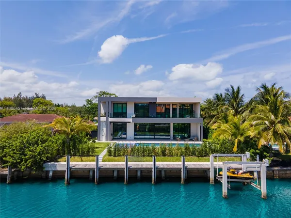 $45,000 | 493 Holiday Drive, Hallandale Beach, FL 33009