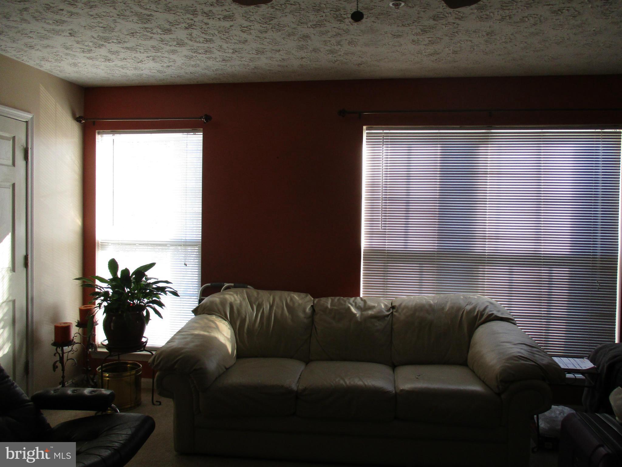 2402 Beaver Crossing Road Edgewood, MD 21040 - Photo 4 of 17 Living Room