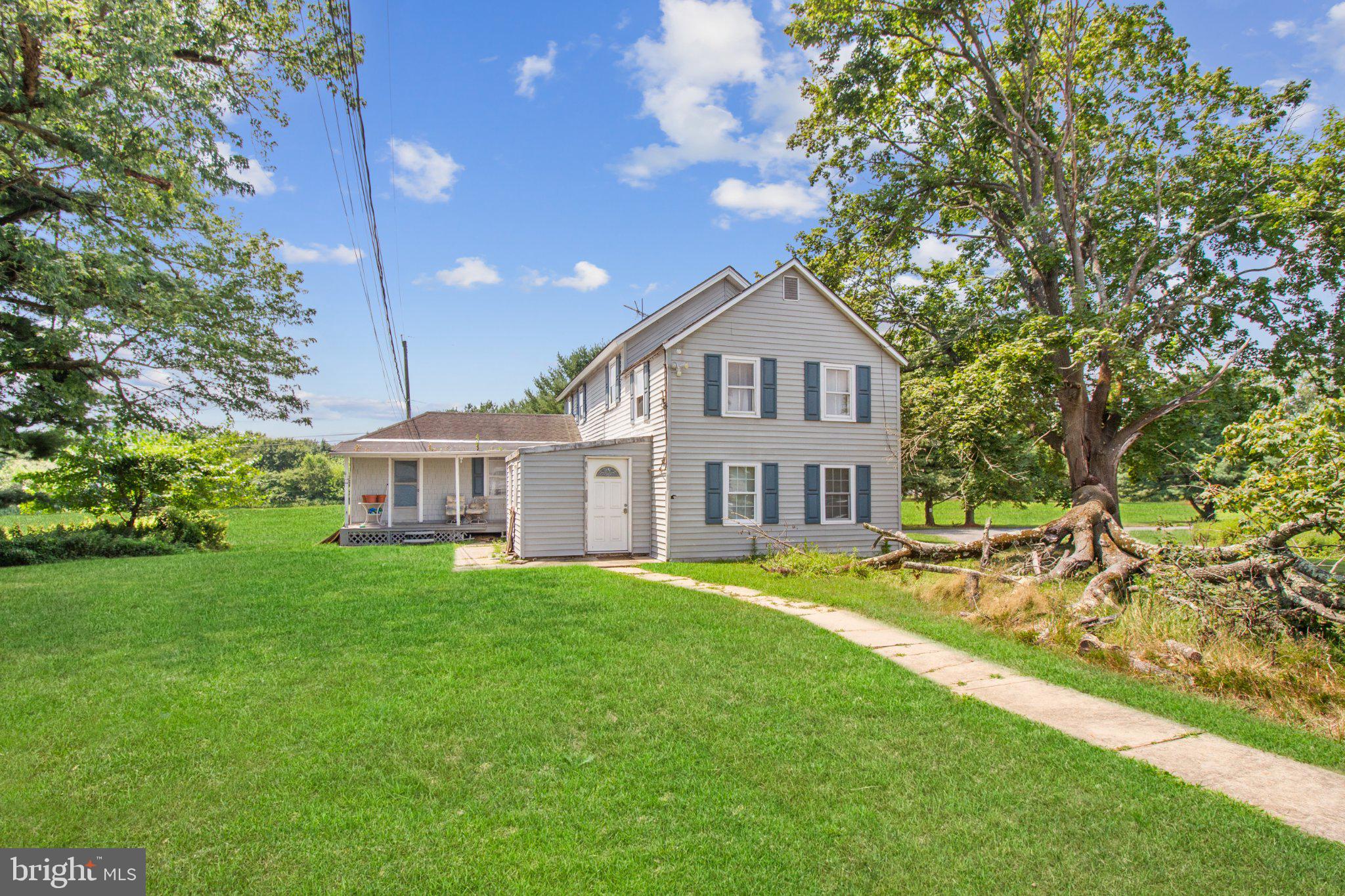 33 Allens Road Hightstown, NJ 08520 - Photo 4 of 12 Charming home on lush green grounds.