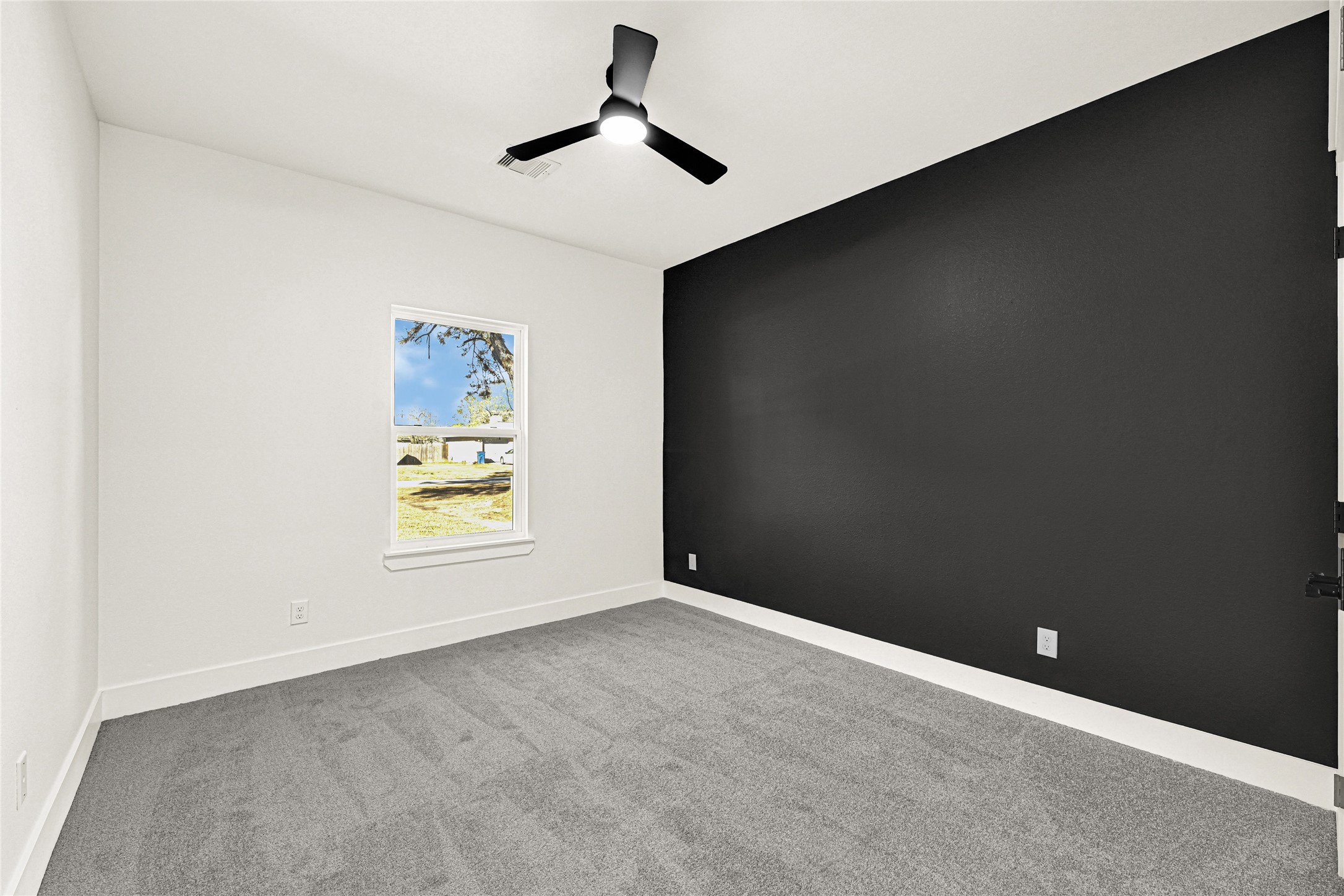 105 Bledsoe Street Prairie View, TX 77446 - Photo 24 of 35 Bedroom 3