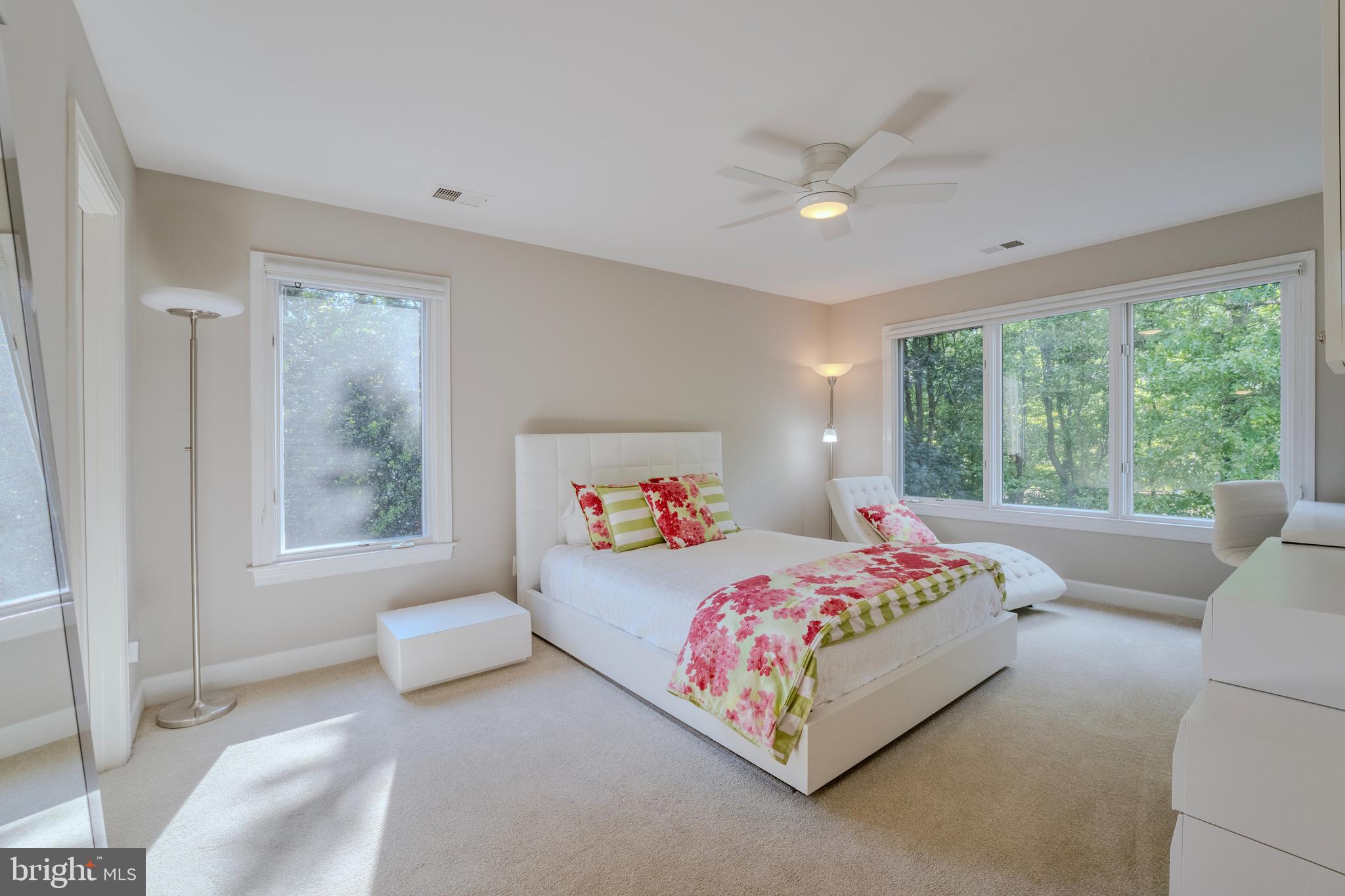 11096 Whitstone Place Reston, VA 20194 - Photo 44 of 69 Gallery Image 44