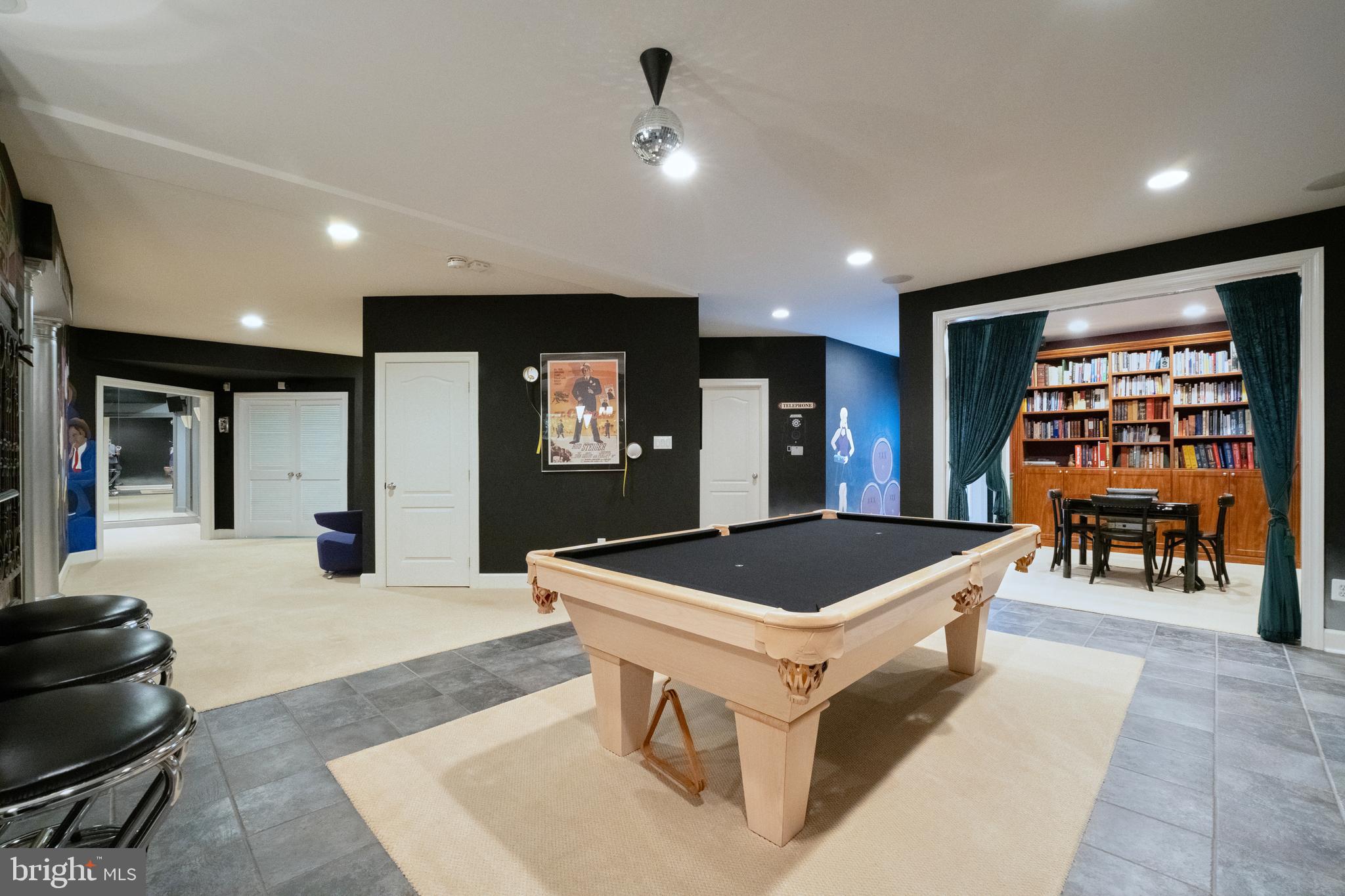 11096 Whitstone Place Reston, VA 20194 - Photo 47 of 69 Gallery Image 47
