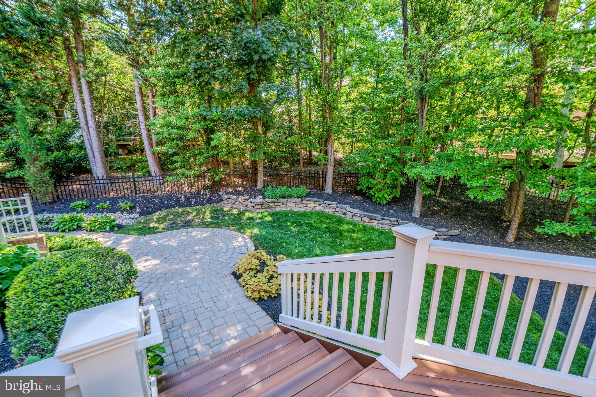 11096 Whitstone Place Reston, VA 20194 - Photo 60 of 69 Gallery Image 60