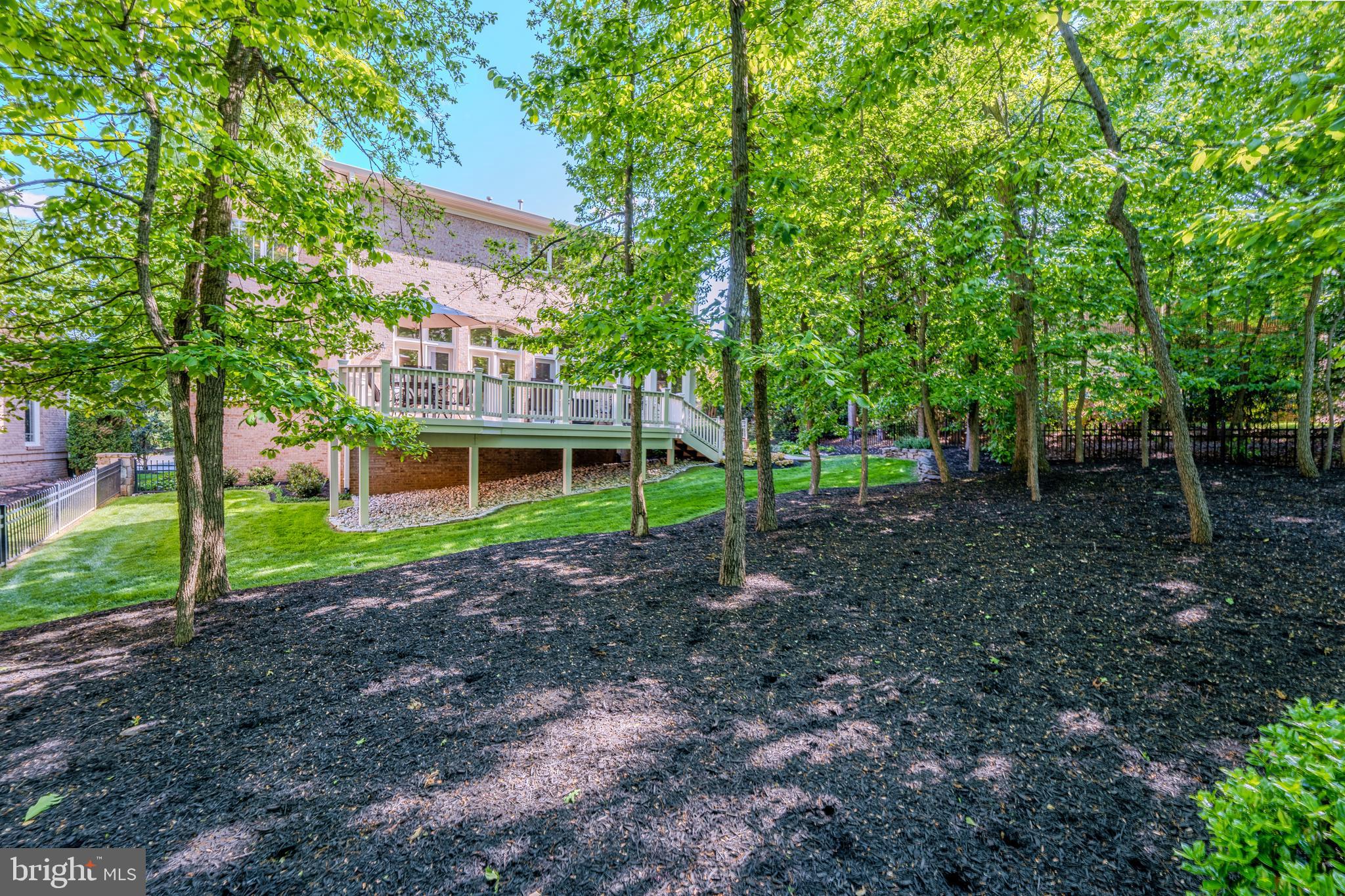11096 Whitstone Place Reston, VA 20194 - Photo 62 of 69 Gallery Image 62