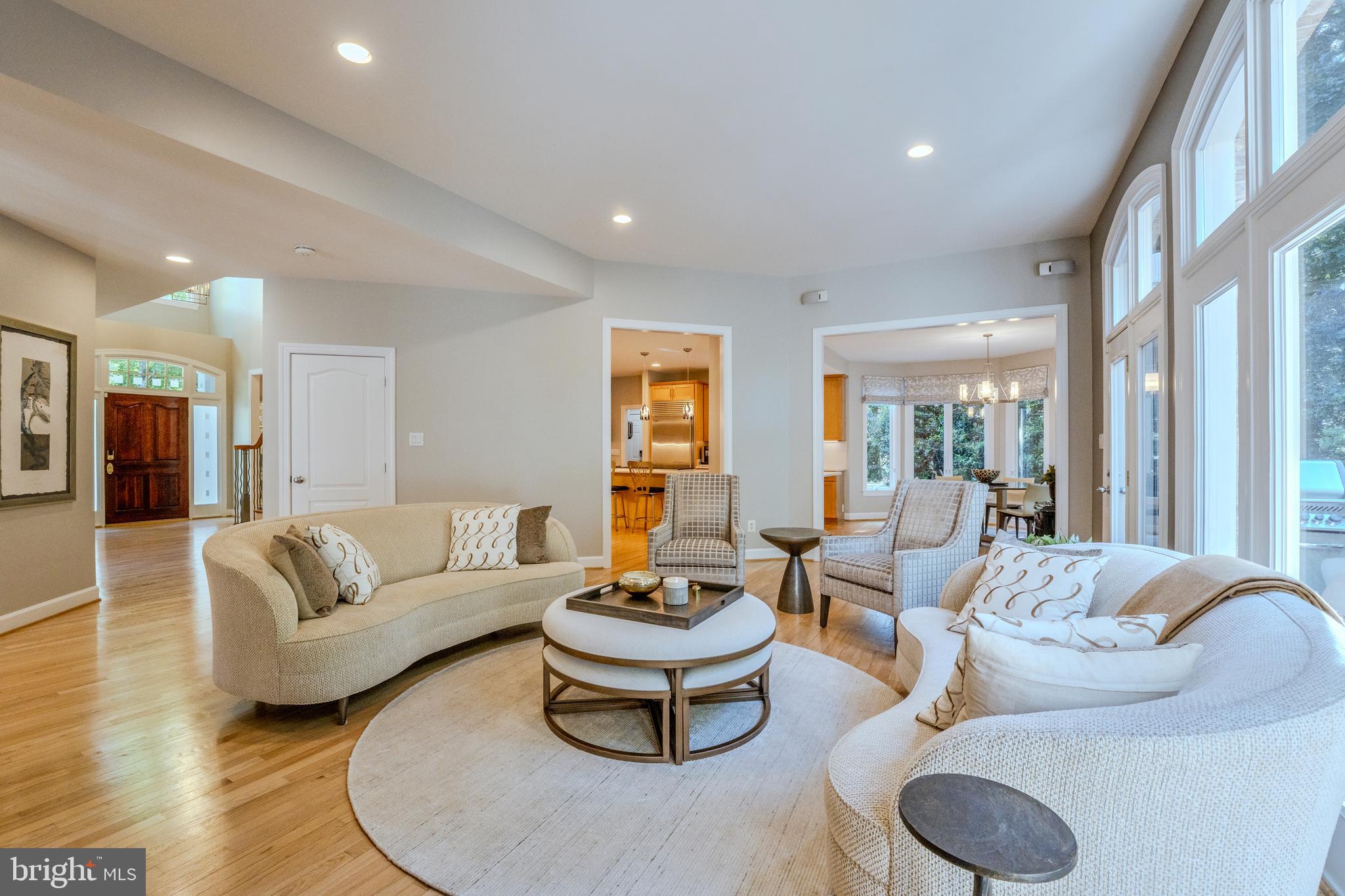 11096 Whitstone Place Reston, VA 20194 - Photo 7 of 69 Gallery Image 7