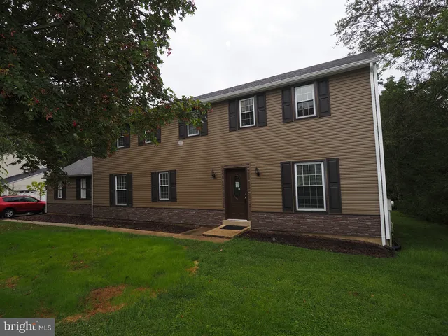 $499,900 | 322 Wallace Drive, Newark, DE 19711