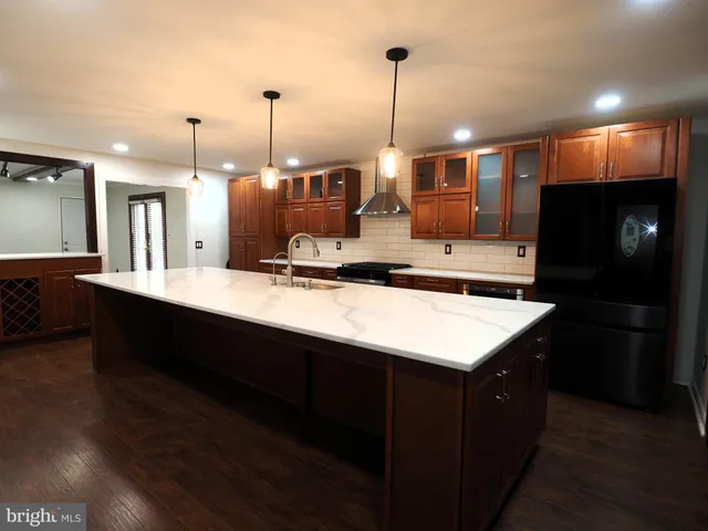 $499,900 | 322 Wallace Drive, Newark, DE 19711