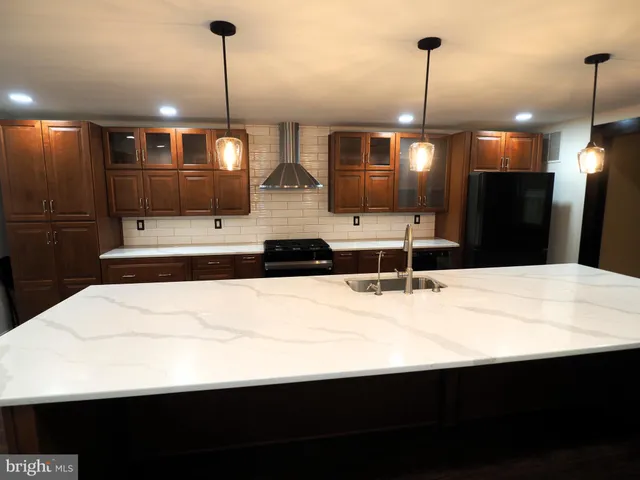 $499,900 | 322 Wallace Drive, Newark, DE 19711