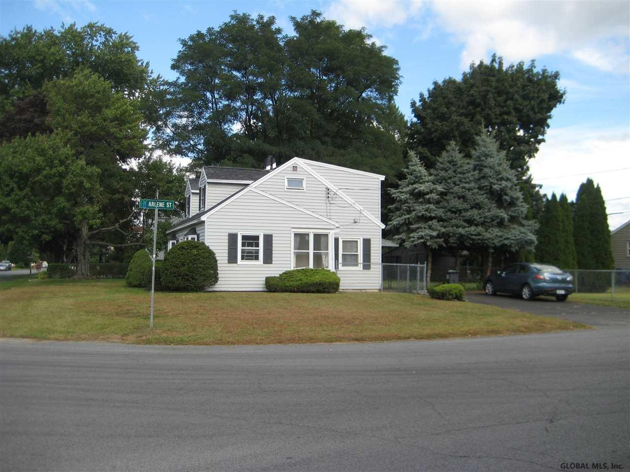 1089 Roberta Road Rotterdam, NY 12303 - Photo 3 of 16 Photo 3