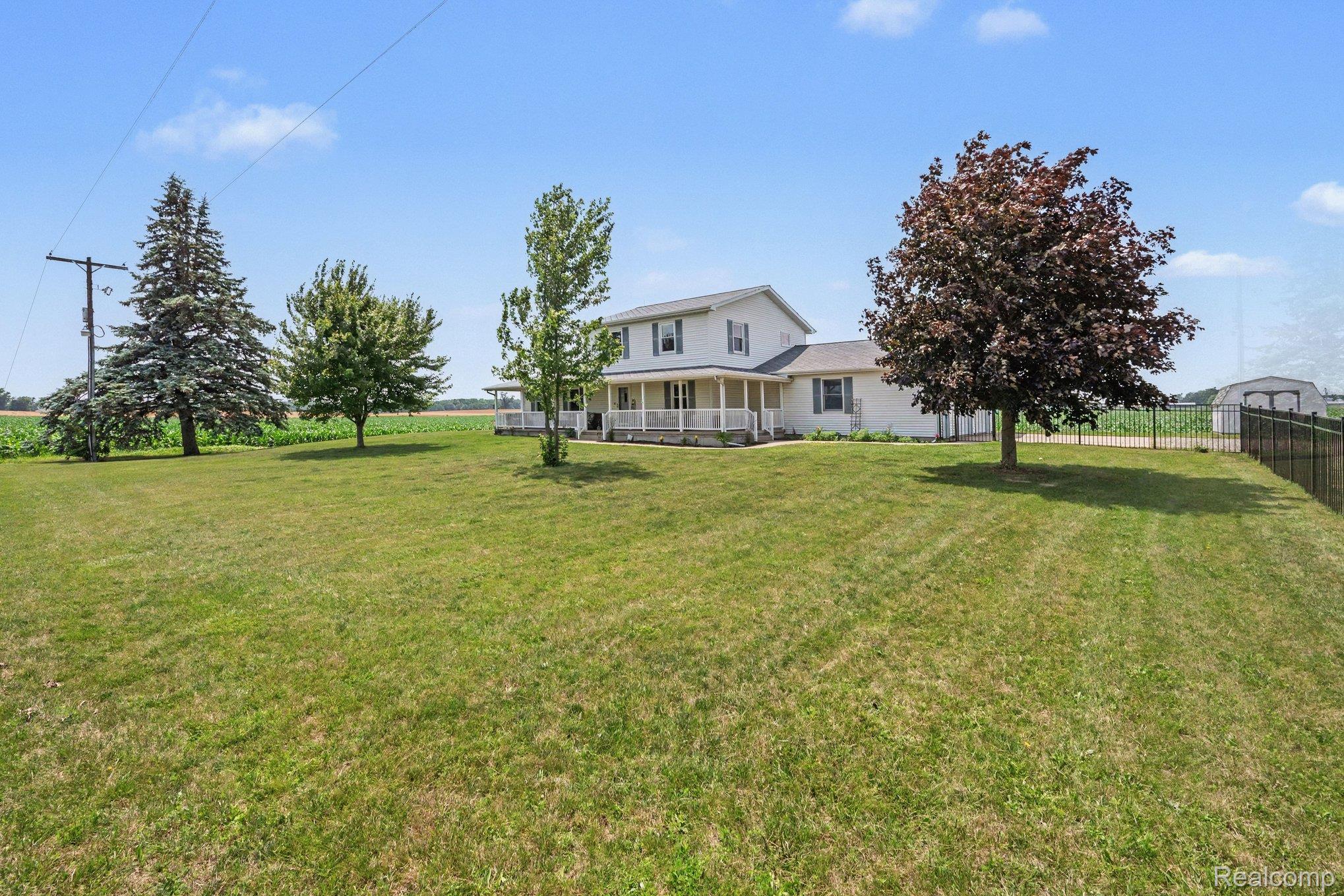 996 Arbogast Road Union City, MI 49094 - Photo 4 of 34 027_file_9820.jpg