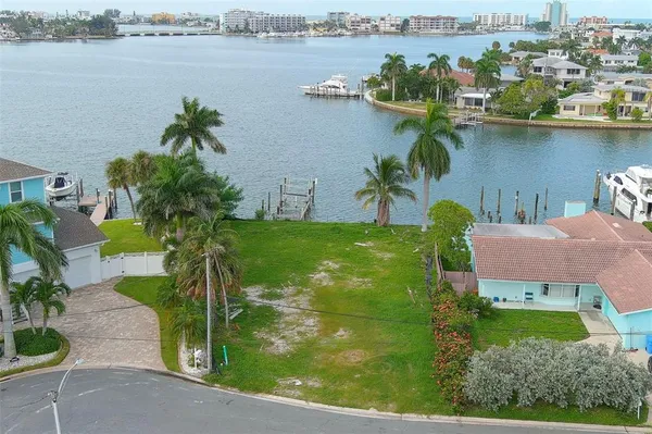 $1,250,000 | 11080 8th Street East, Treasure Island, FL 33706