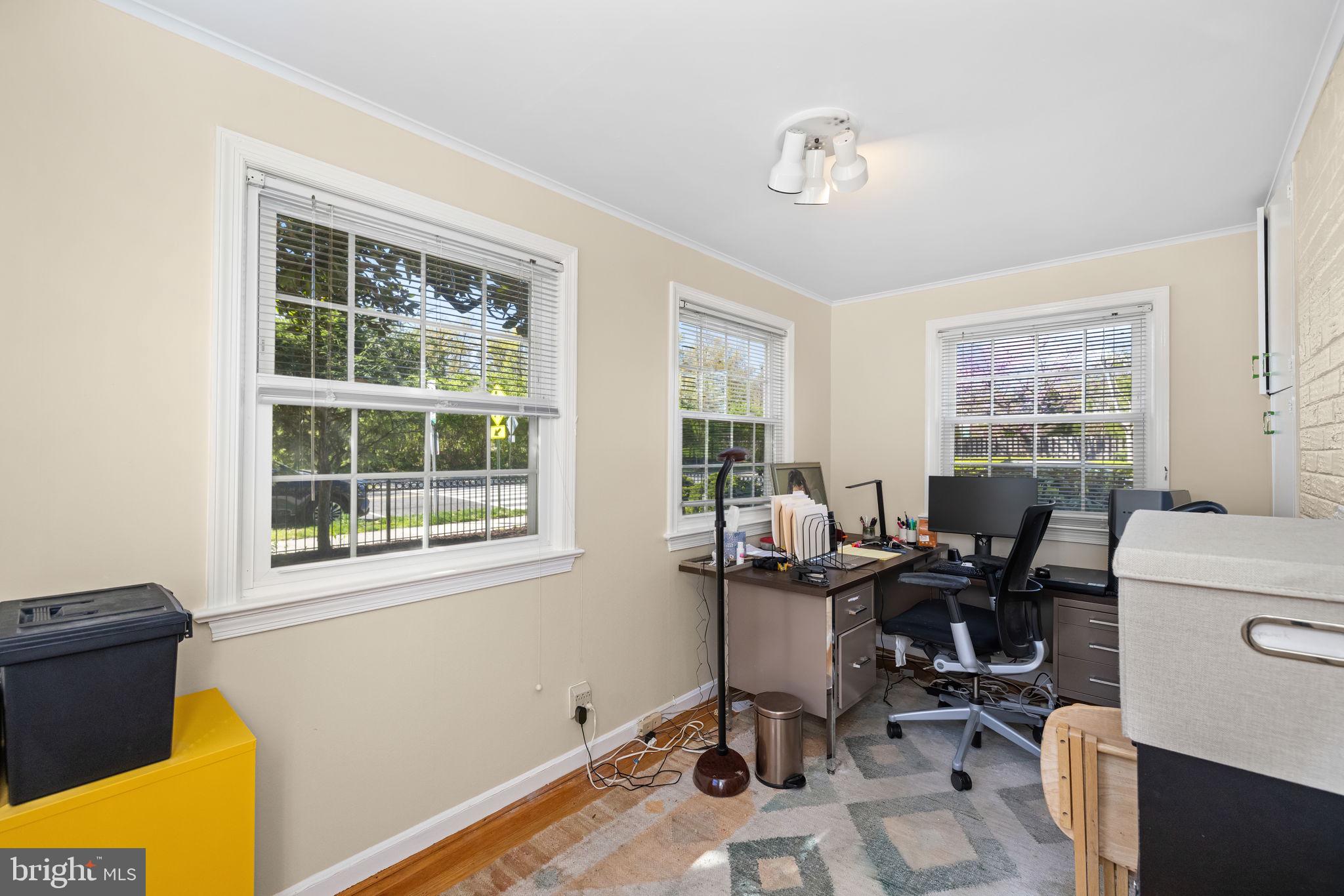 3948 Morrison Street Northwest Washington, DC 20015 - Photo 6 of 22 First floor Office/Den