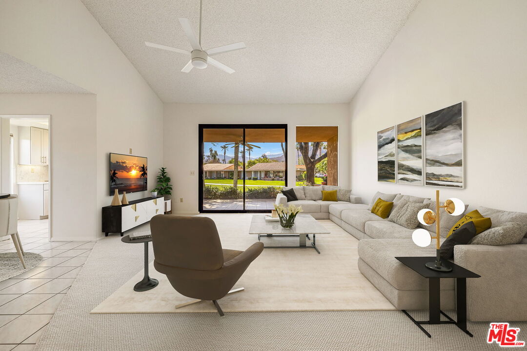 8 La Ronda Drive Rancho Mirage, CA 92270 - Photo 3 of 29