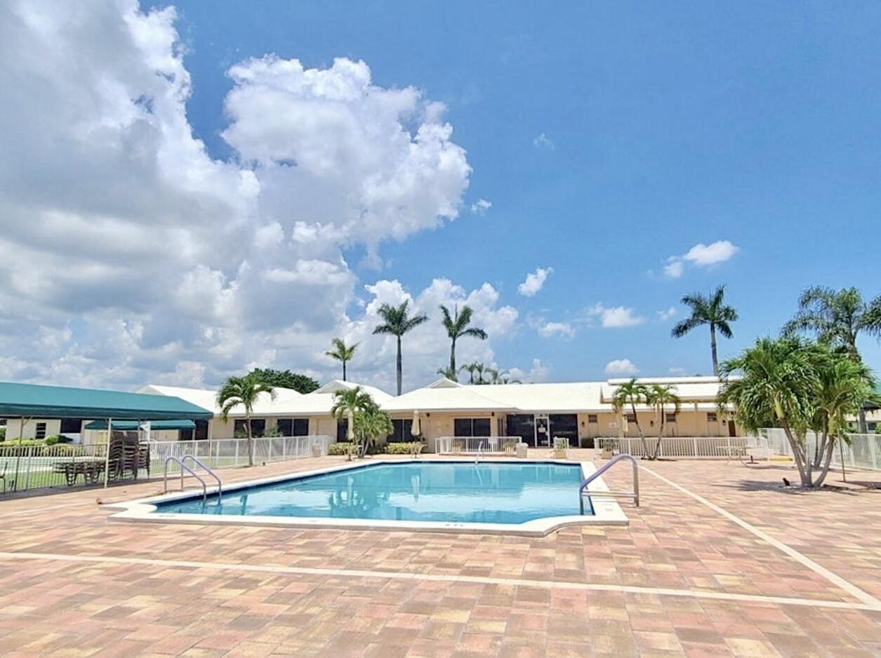 8840 Belle Aire Drive Boca Raton, FL 33433 - Photo 17 of 23 IMG_7898