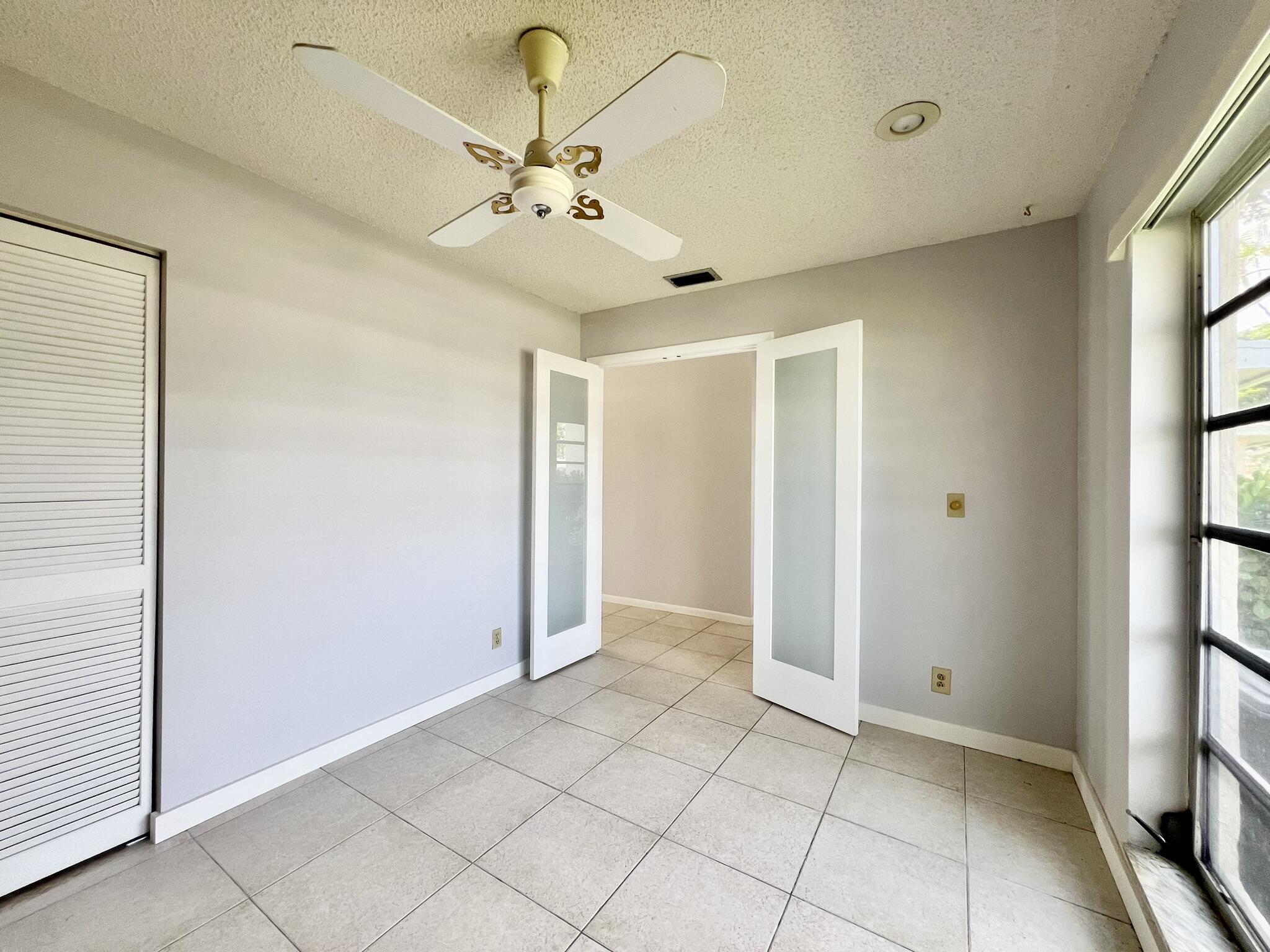 8840 Belle Aire Drive Boca Raton, FL 33433 - Photo 6 of 23 IMG_7871