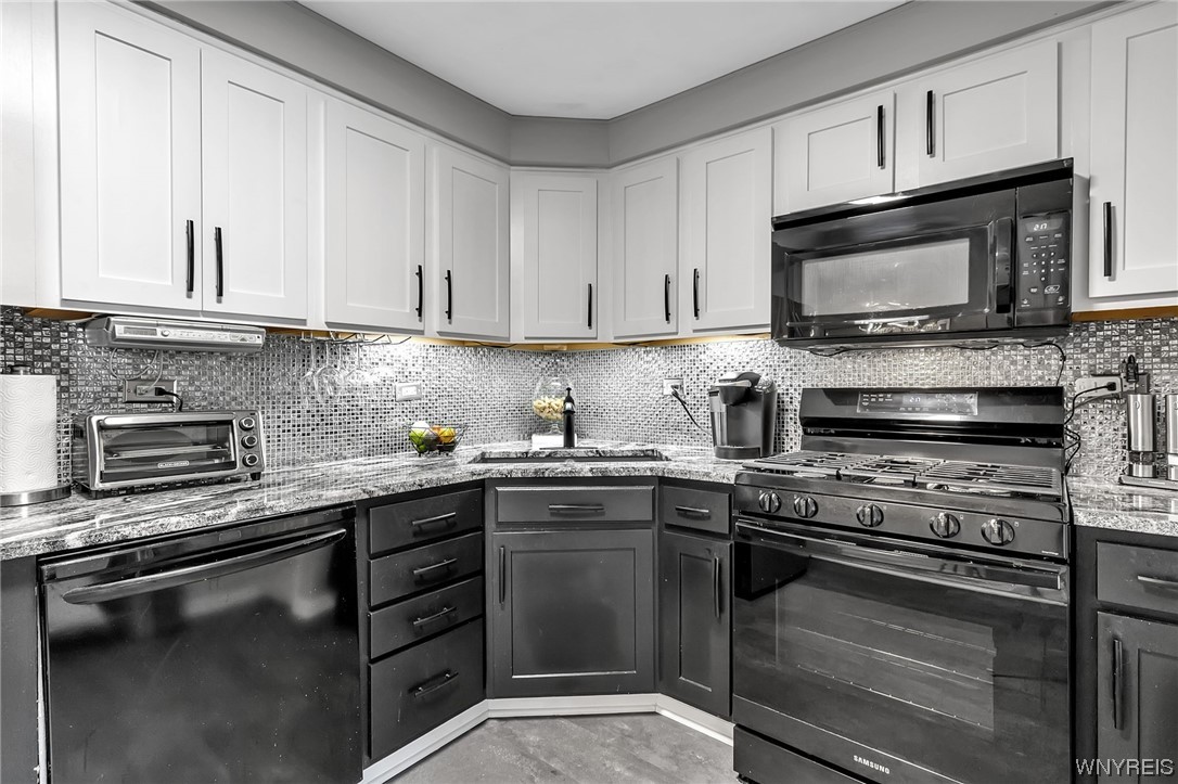 930 Hopkins Road, Unit E Amherst, NY 14221 - Photo 14 of 36