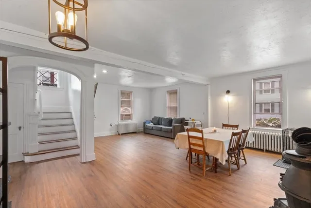 $685,000 | 4 Greenwood Street, Amesbury, MA 01913