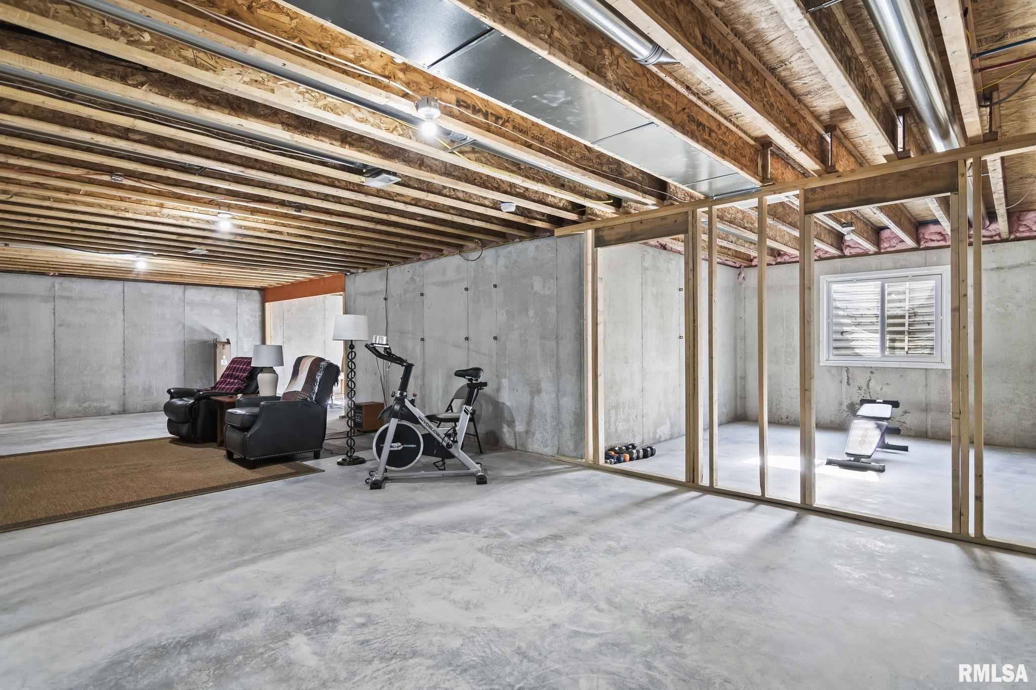 3700 Westgate Drive Springfield, IL 62711 - Photo 28 of 33