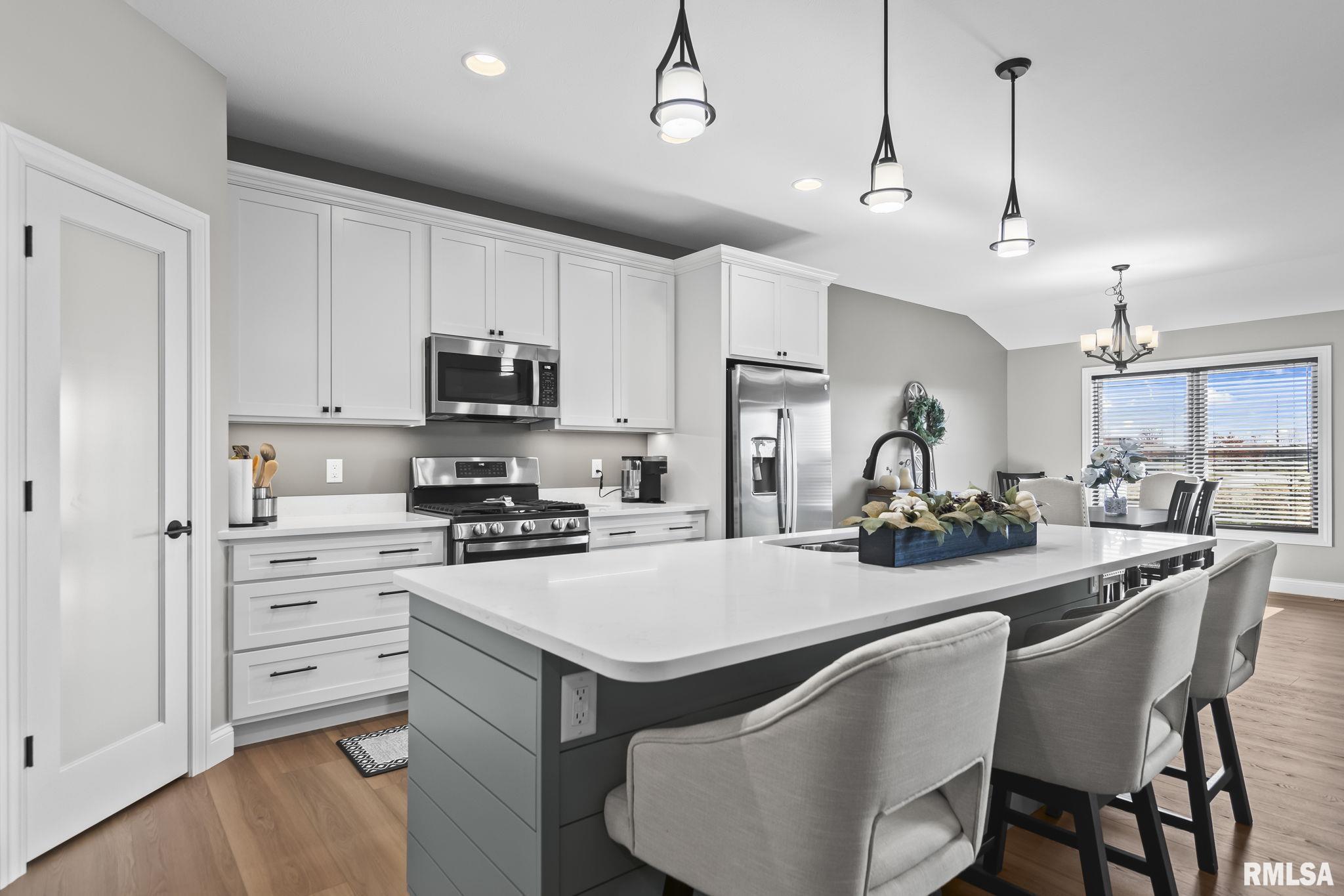 3700 Westgate Drive Springfield, IL 62711 - Photo 9 of 33