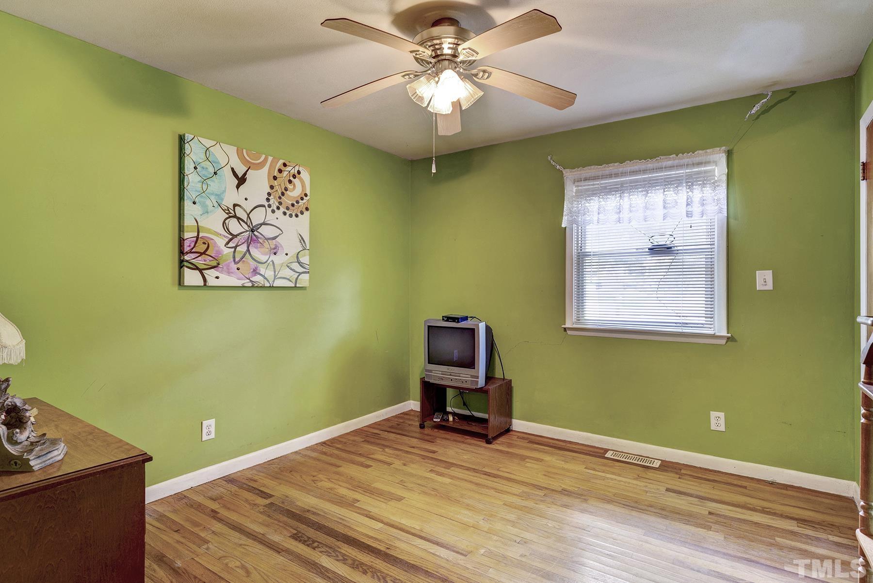 3811 Hamlin Road Durham, NC 27704 - Photo 24 of 31 Gallery Image 24