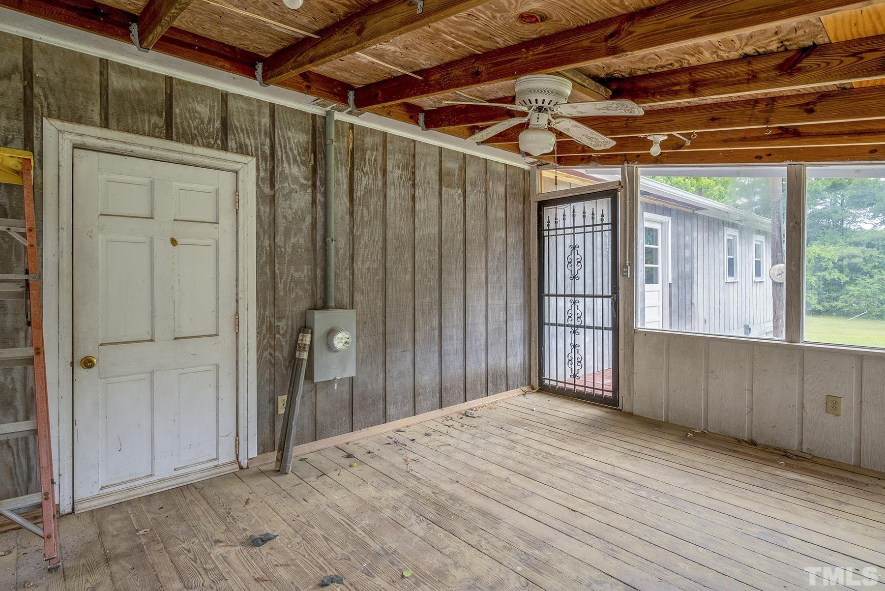 3811 Hamlin Road Durham, NC 27704 - Photo 9 of 31 Gallery Image 9