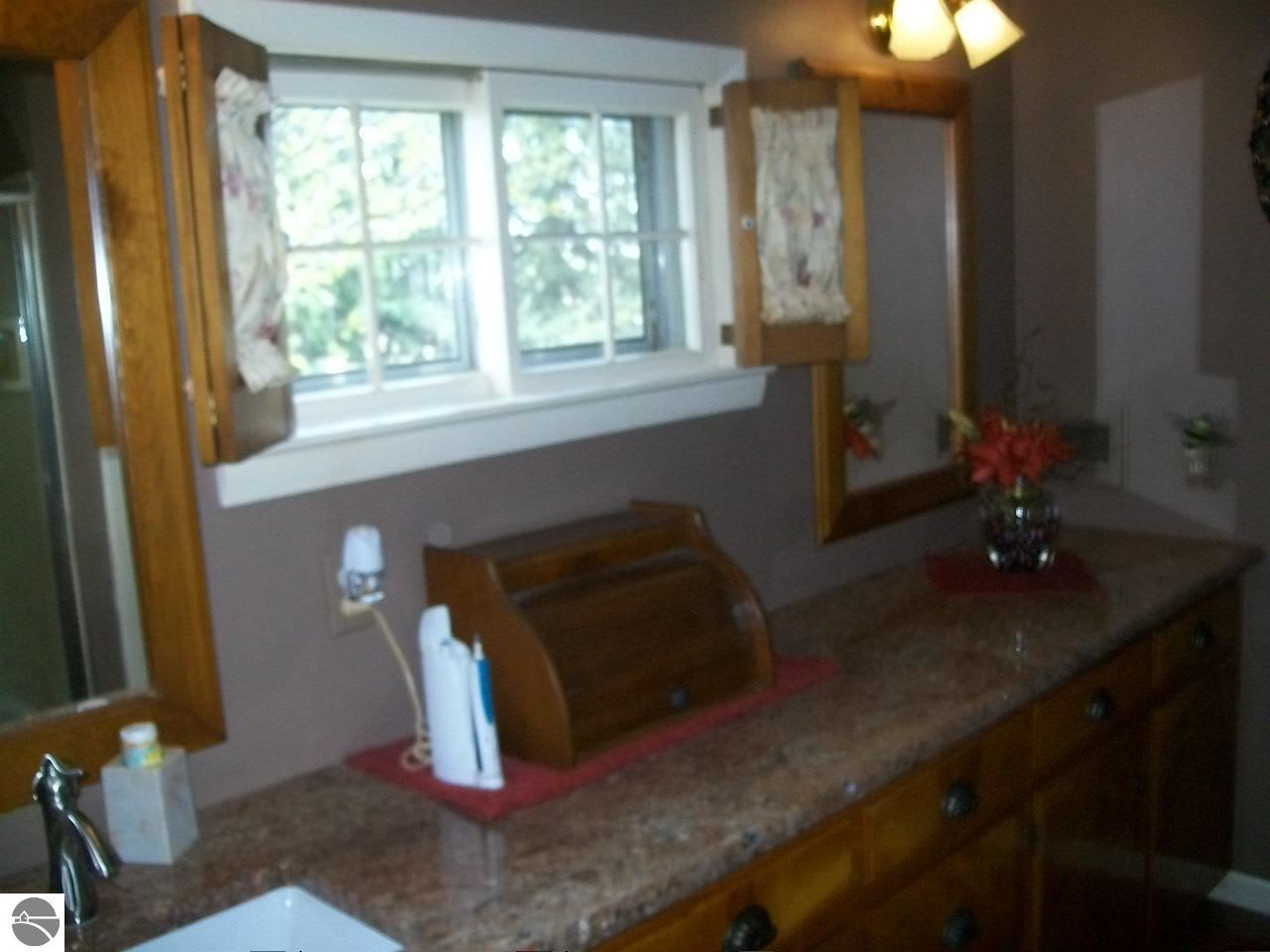 5529 West Monroe Road Alma, MI 48801 - Photo 16 of 59