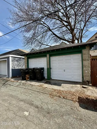 $205,000 | 235 6th Avenue, Troy, NY 12180