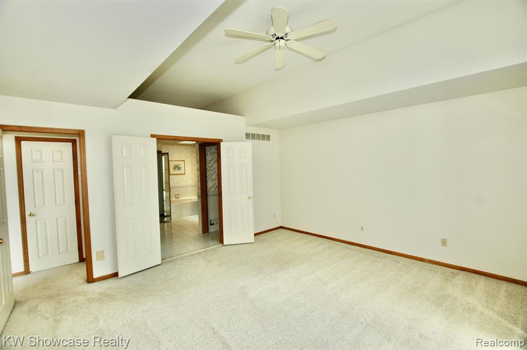 628 Summit Ridge Drive Milford, MI 48381 - Photo 16 of 44