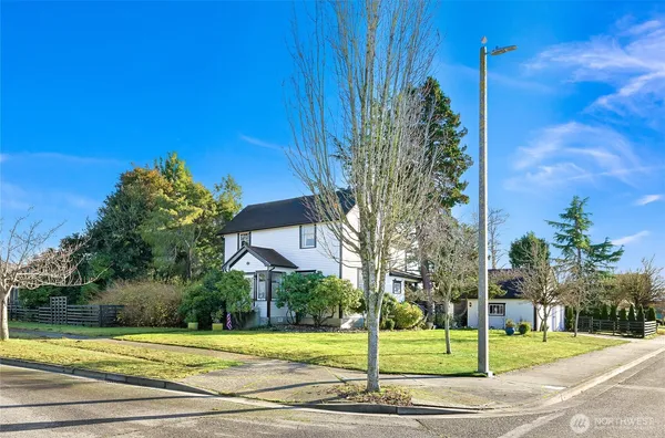 $795,000 | 311 Cherry Street, Blaine, WA 98230