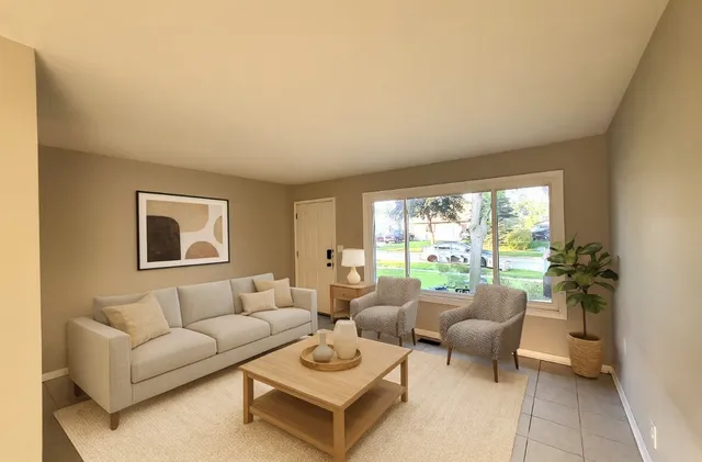 $279,000 | 120 South Chestnut Drive, Streamwood, IL 60107