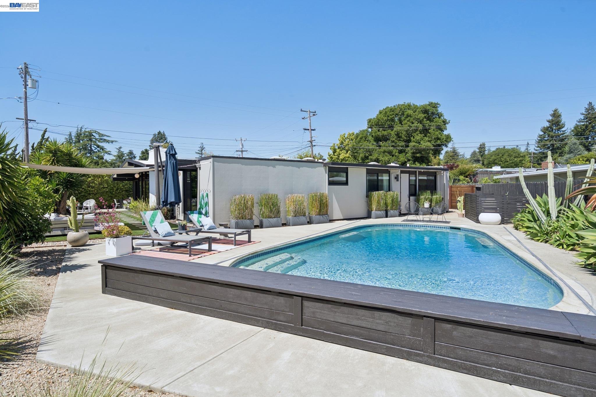5768 Highwood Road Castro Valley, CA 94552 - Photo 39 of 87
