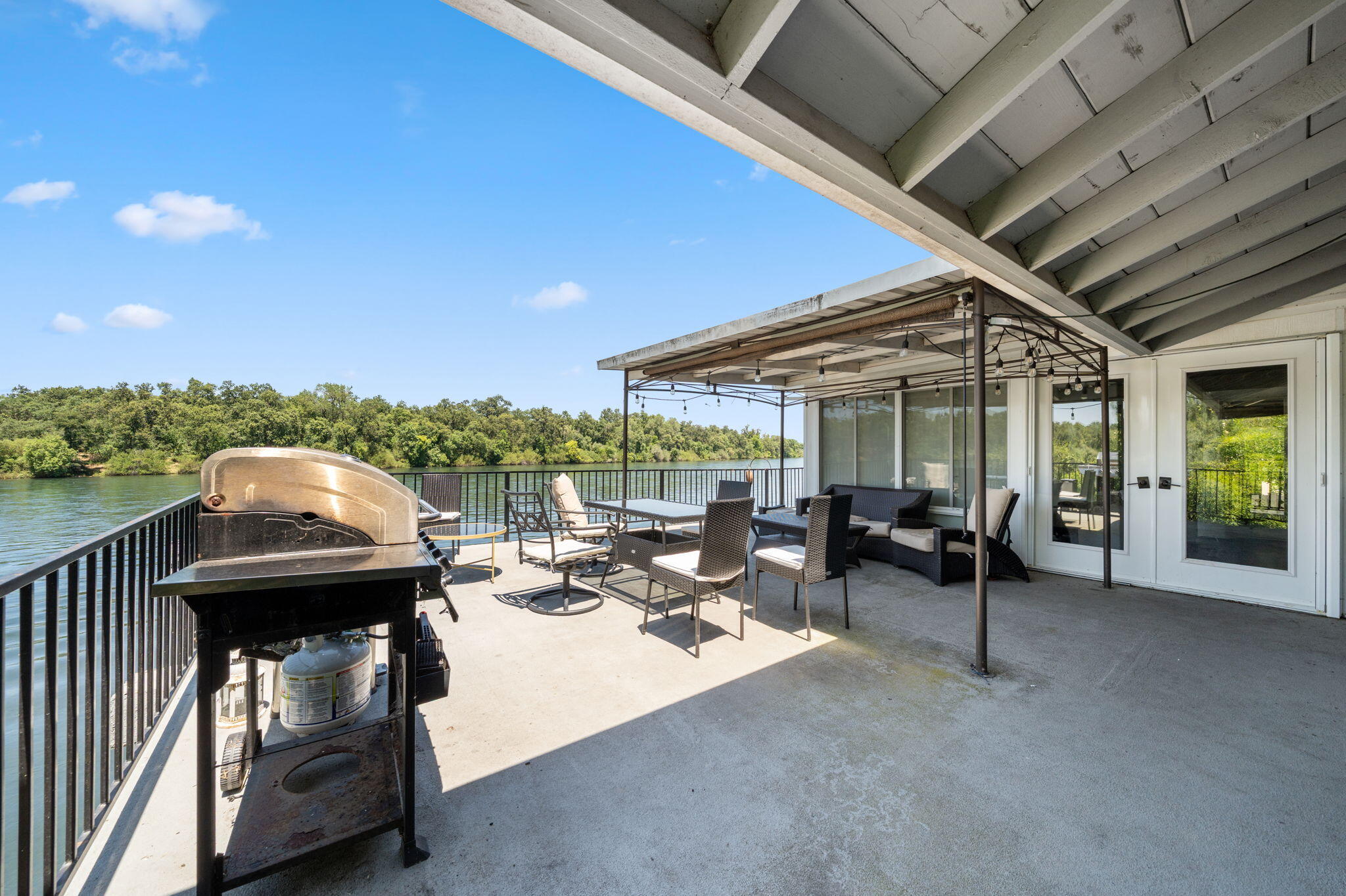 3317 Riverside Drive Anderson, CA 96007 - Photo 36 of 77 Patio