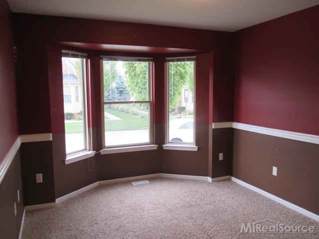 4056 April Lane Sterling Heights, MI 48310 - Photo 15 of 21 31217108-14.JPG