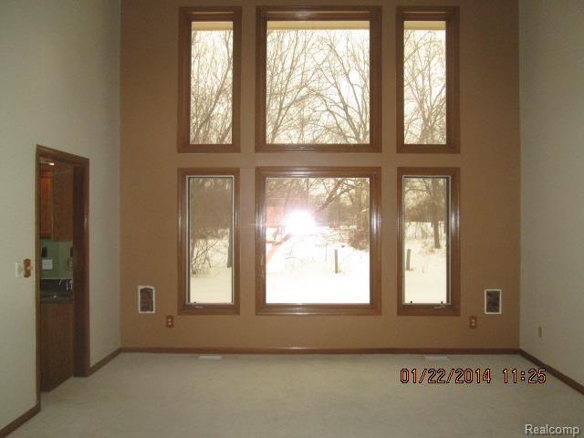31153 Country Ridge Circle Farmington, MI 48331 - Photo 2 of 21 IMG_6501.jpg