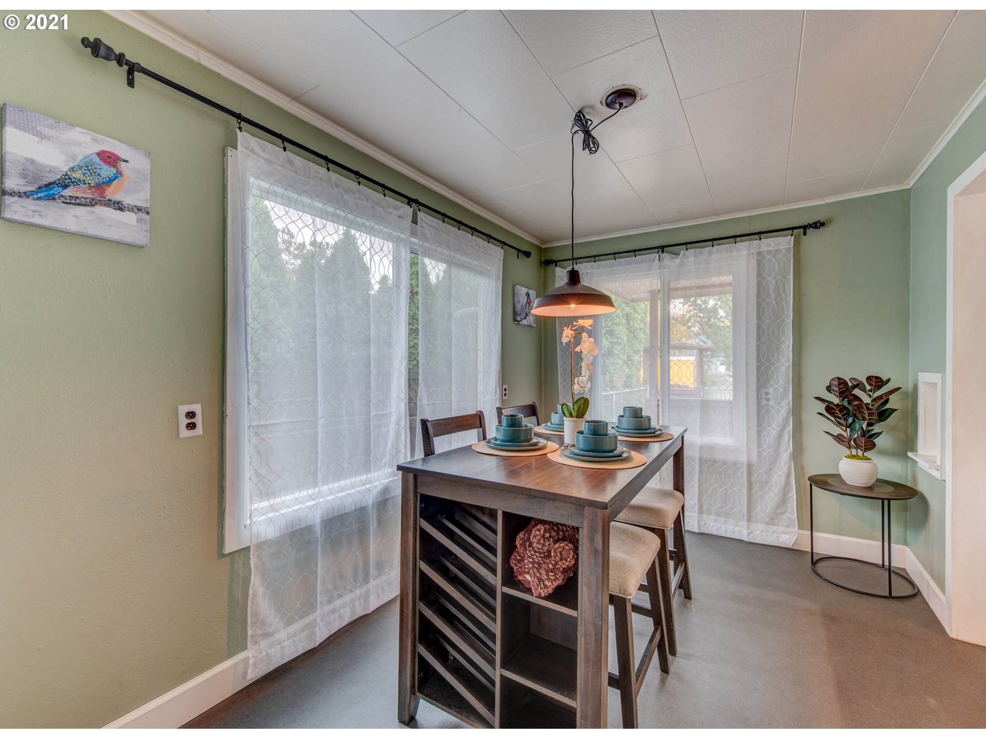 938 E Street Springfield, OR 97477 - Photo 12 of 32 Gallery Image 12