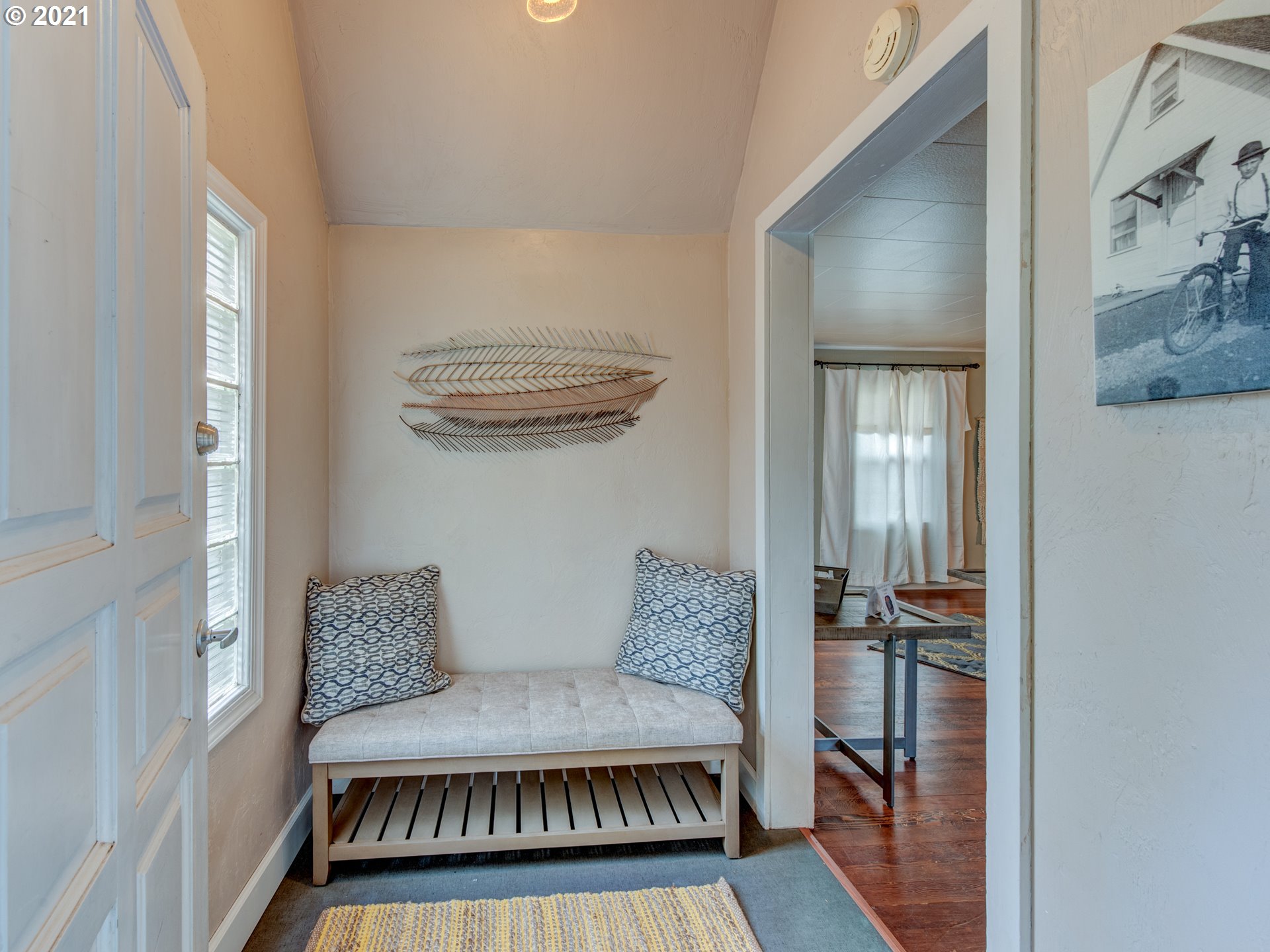938 E Street Springfield, OR 97477 - Photo 5 of 32 Gallery Image 5