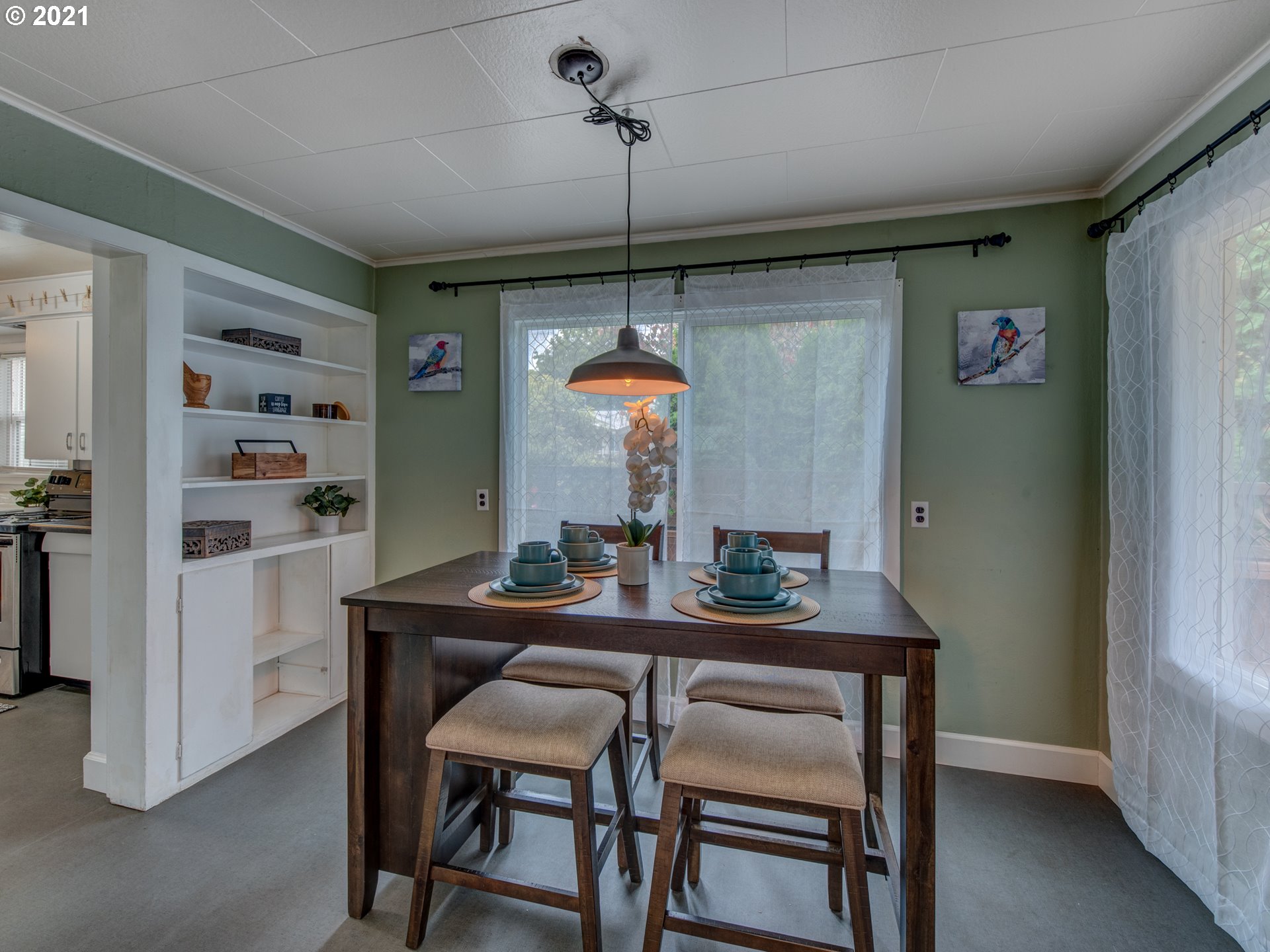 938 E Street Springfield, OR 97477 - Photo 10 of 32 Gallery Image 10