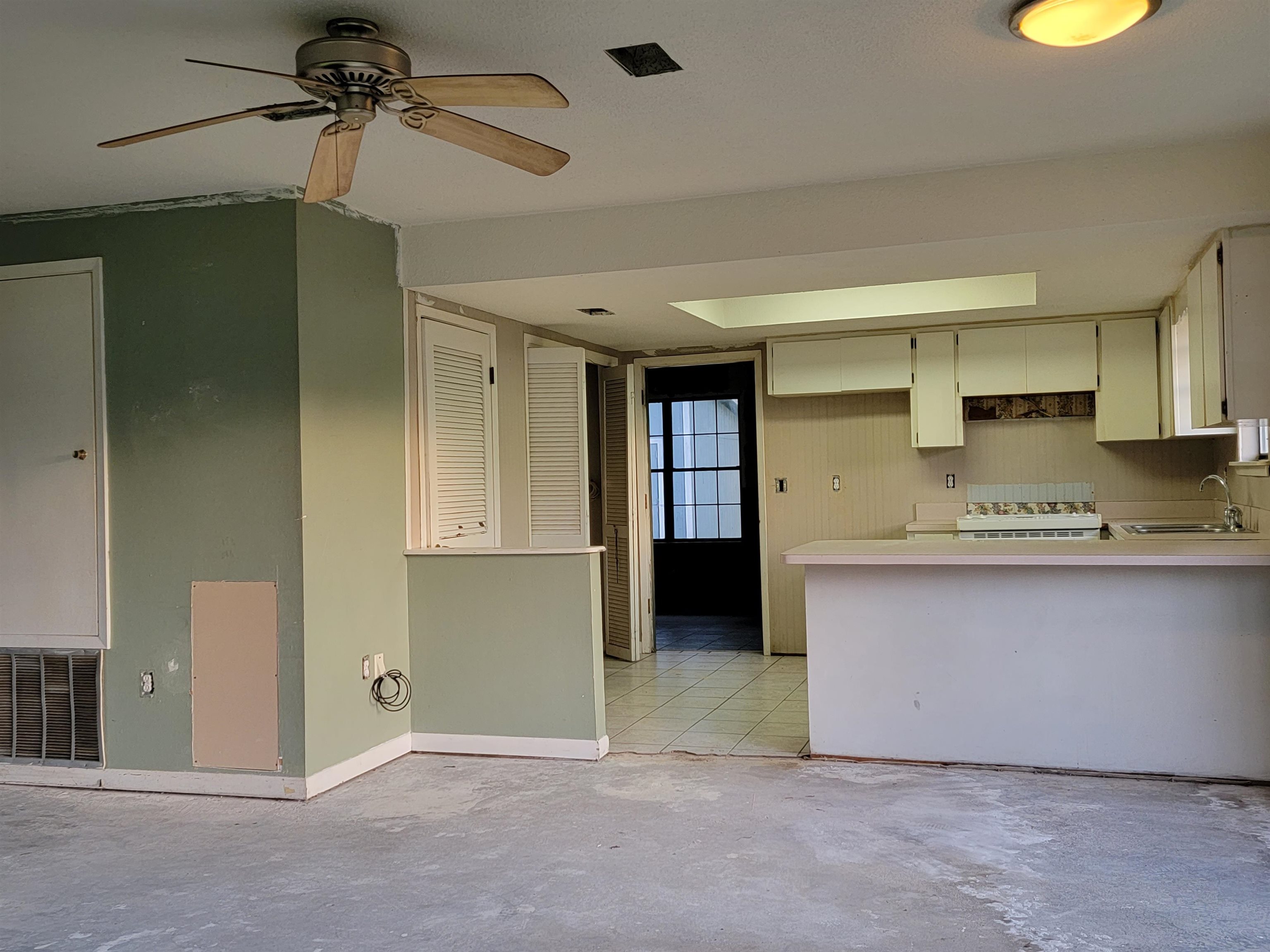 517 West Marigold Avenue Foley, AL 36535 - Photo 5 of 16