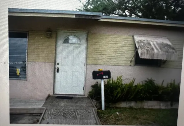 $490,000 | 6901 Thomas Street, Hollywood, FL 33024