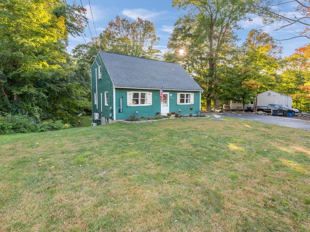 132 Dennison Cross Road Southbridge, MA 01550 - Photo 1 of 33 Gallery Image 1