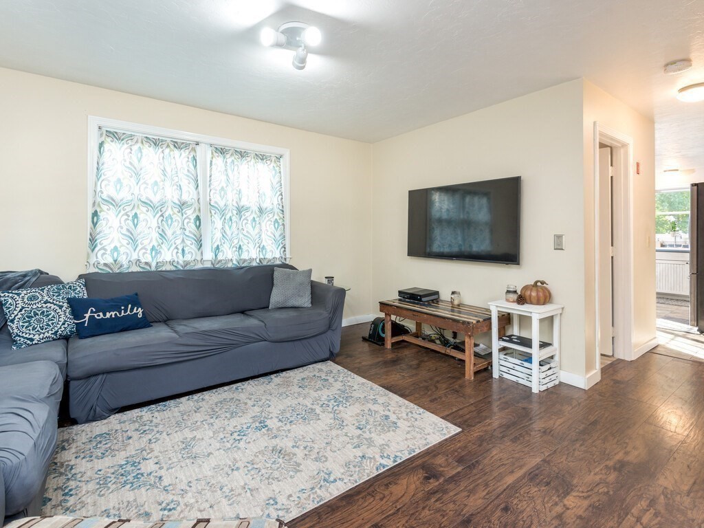 132 Dennison Cross Road Southbridge, MA 01550 - Photo 12 of 33 Gallery Image 12