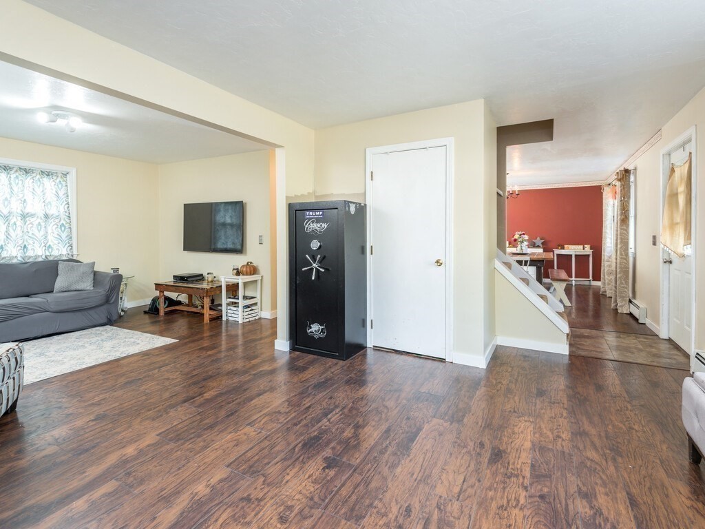 132 Dennison Cross Road Southbridge, MA 01550 - Photo 16 of 33 Gallery Image 16