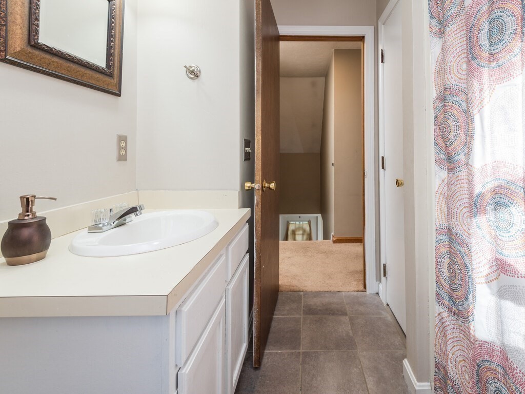 132 Dennison Cross Road Southbridge, MA 01550 - Photo 23 of 33 Gallery Image 23