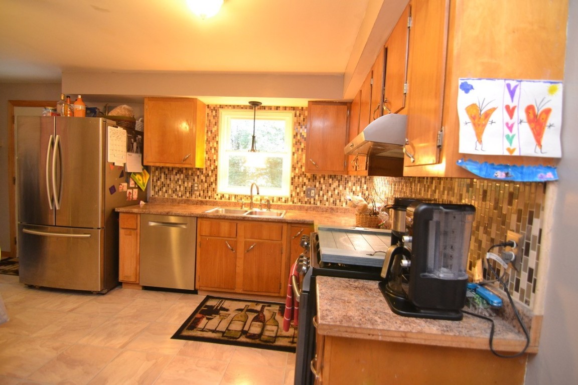 1118 Frost Road Endicott, NY 13760 - Photo 7 of 28 Gallery Image 7