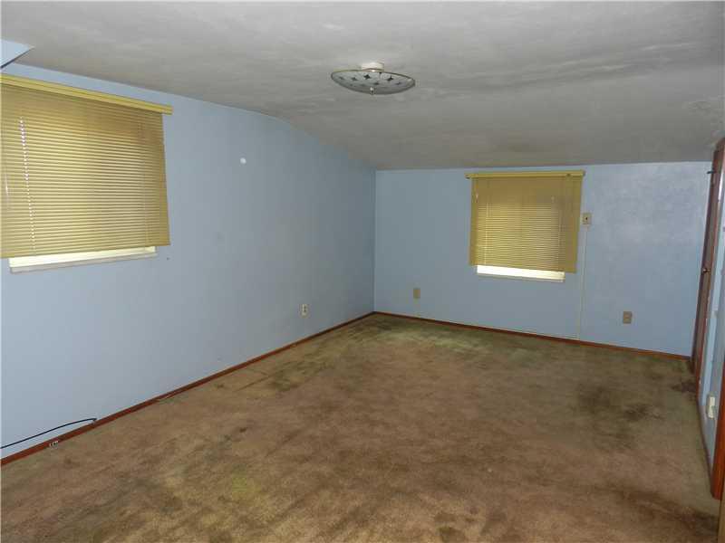 428 Grove Road Verona, PA 15147 - Photo 13 of 15 Master Bedroom. This master is 18x11, with ample room for a king size bed and plenty more!